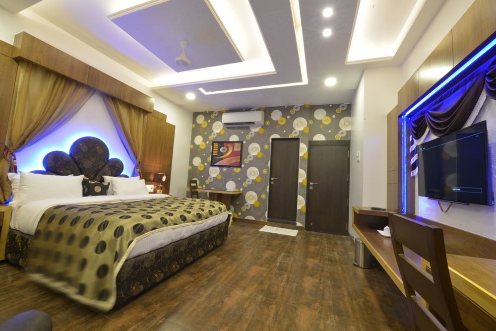 Hotel Jp International Aurangābād Extérieur photo