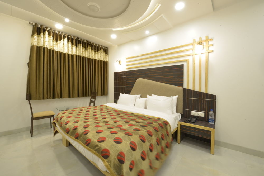 Hotel Jp International Aurangābād Extérieur photo