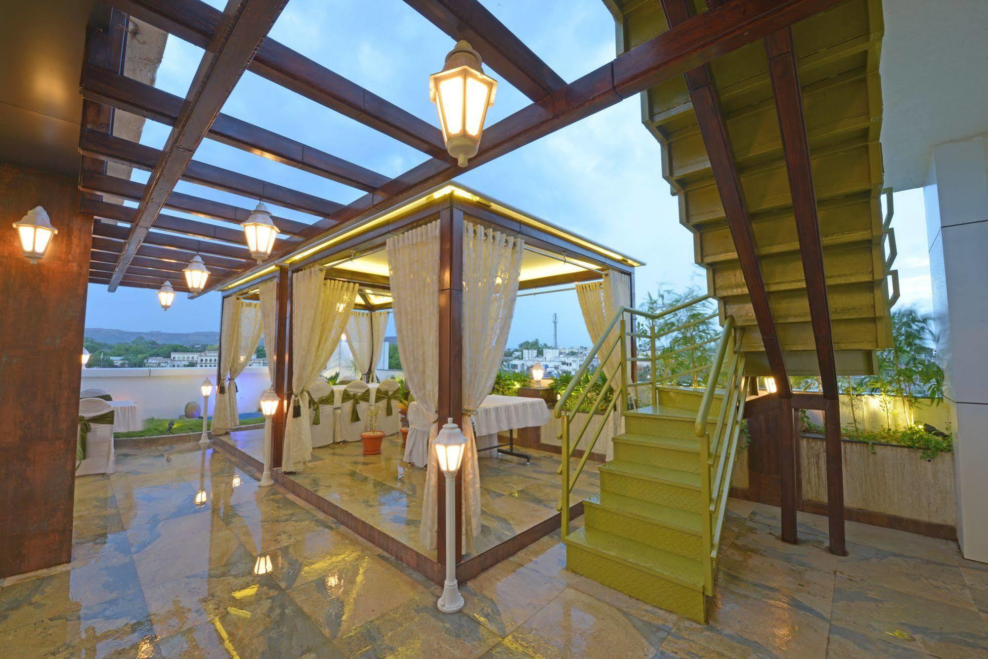 Hotel Jp International Aurangābād Extérieur photo