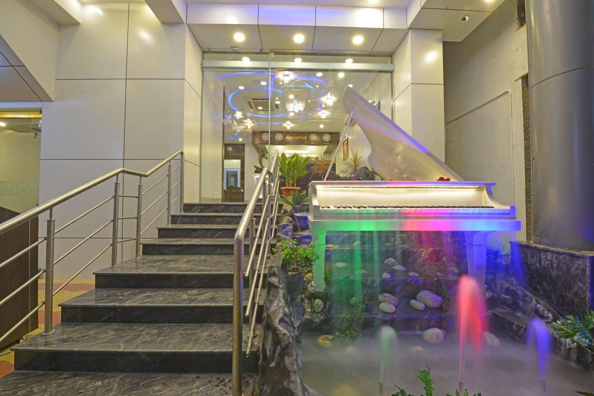 Hotel Jp International Aurangābād Extérieur photo