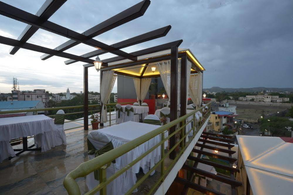 Hotel Jp International Aurangābād Extérieur photo