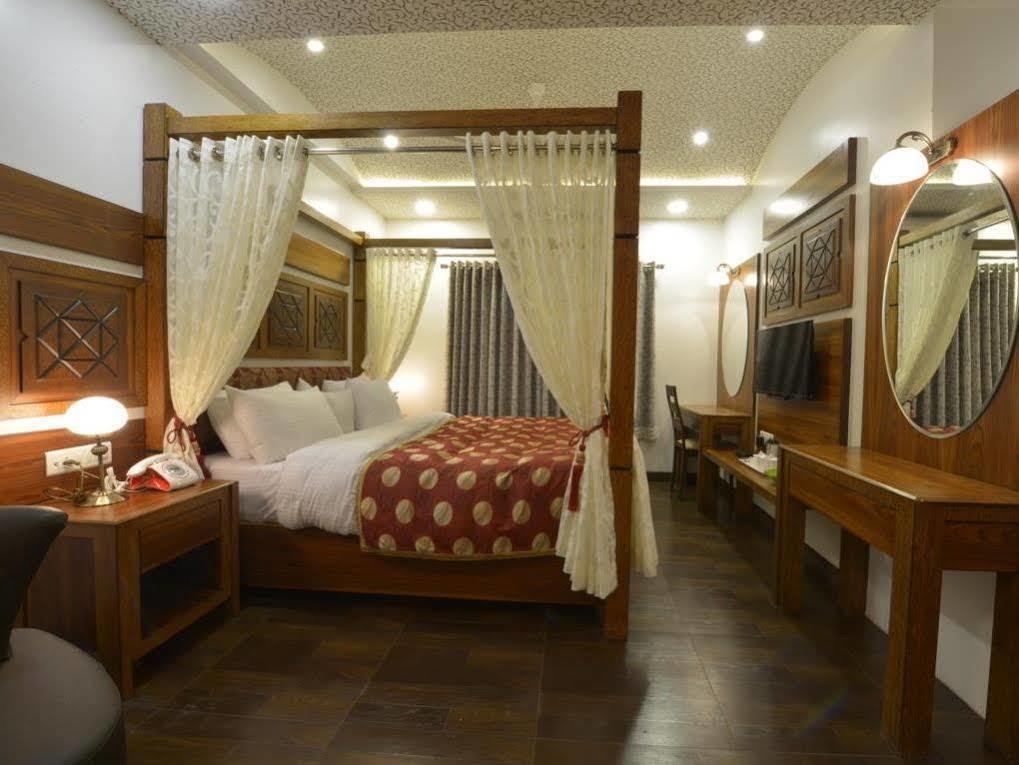 Hotel Jp International Aurangābād Extérieur photo
